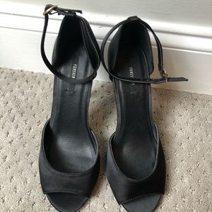 Forever 21 Black Peep Toe w/ ankle strap. Size 7